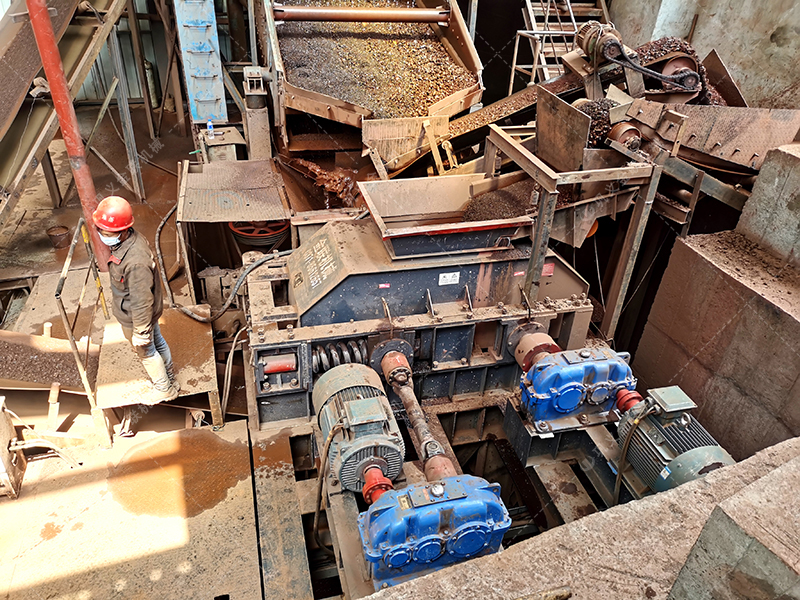 混凝土骨料用哪種巖石好?適合對(duì)輥制砂機(jī)加工嗎？