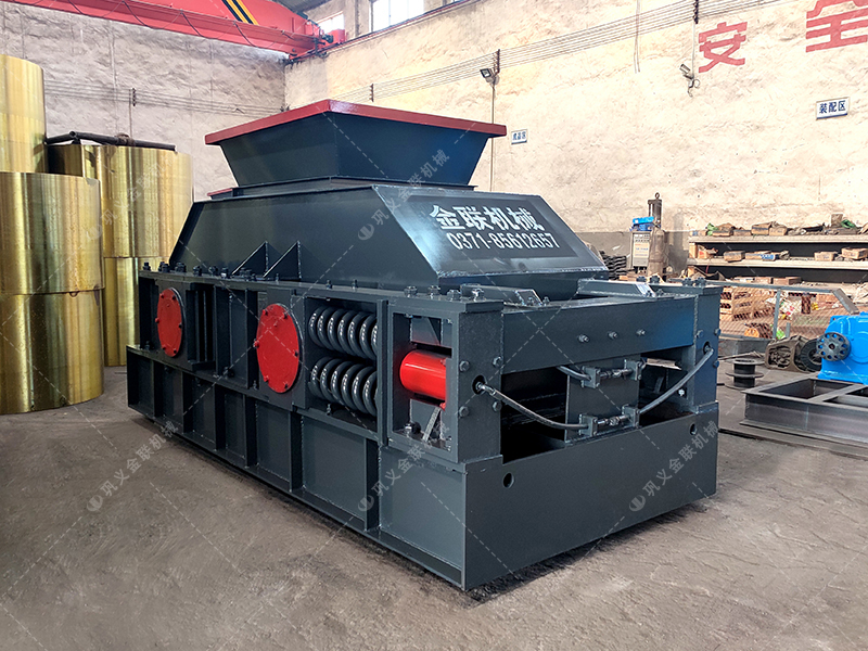 大型1200x800半自動對輥制砂機(jī)設(shè)備發(fā)貨圖片