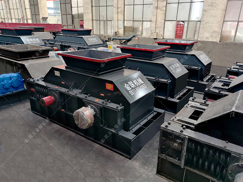 對輥制砂機優(yōu)缺點有哪些？該如何選擇？廠家為您詳細分析