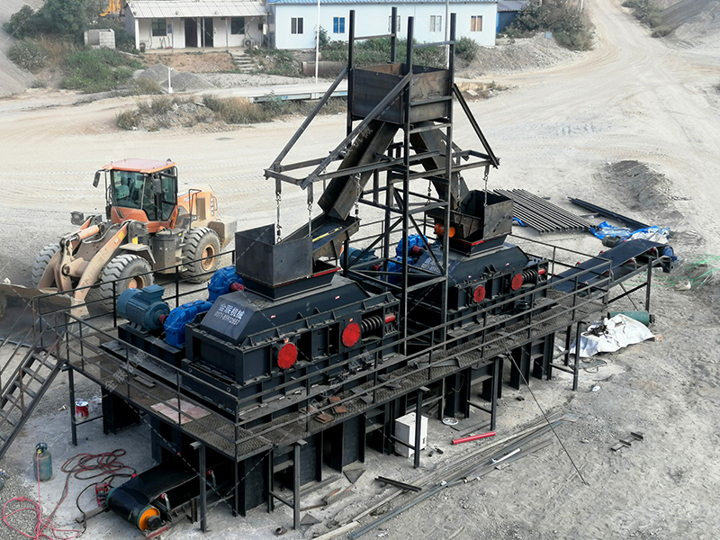 對輥制砂機優(yōu)缺點有哪些？該如何選擇？廠家為您詳細分析