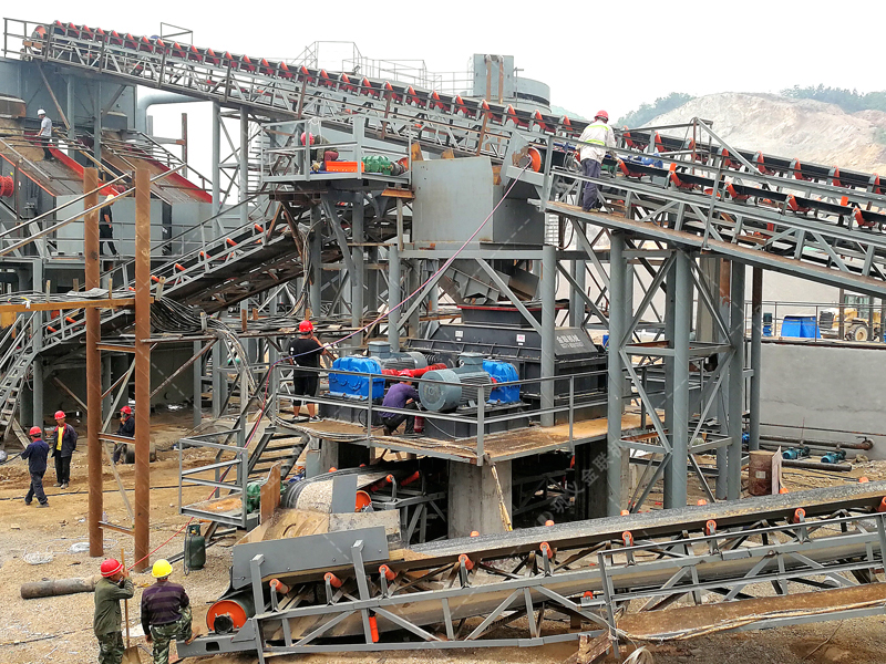 制砂效果好的對(duì)輥破碎機(jī)哪里買更實(shí)惠？