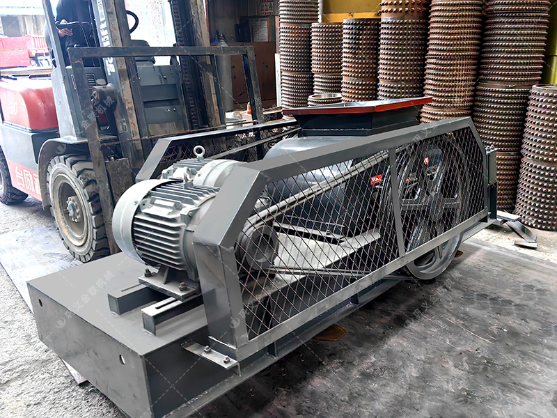 雙齒輥破碎機(jī)真的能“干濕通破”嗎？它的工作原理是什么？